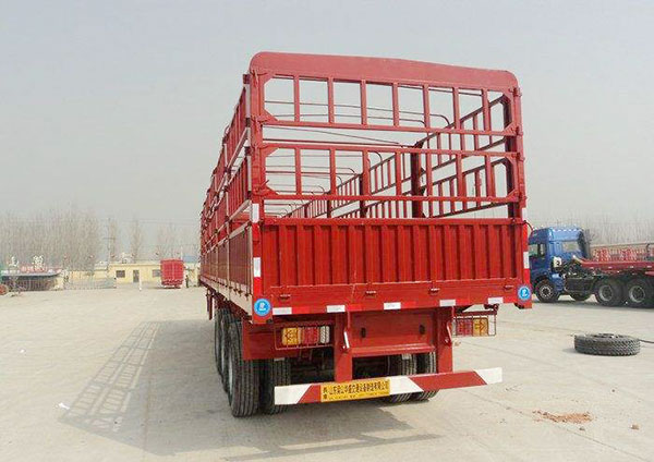 倉柵式半掛車 倉柵式半掛車