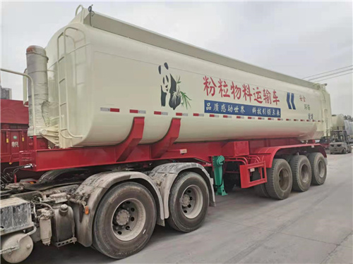 山東水泥罐車(chē)廠家 山東水泥罐車(chē)廠家